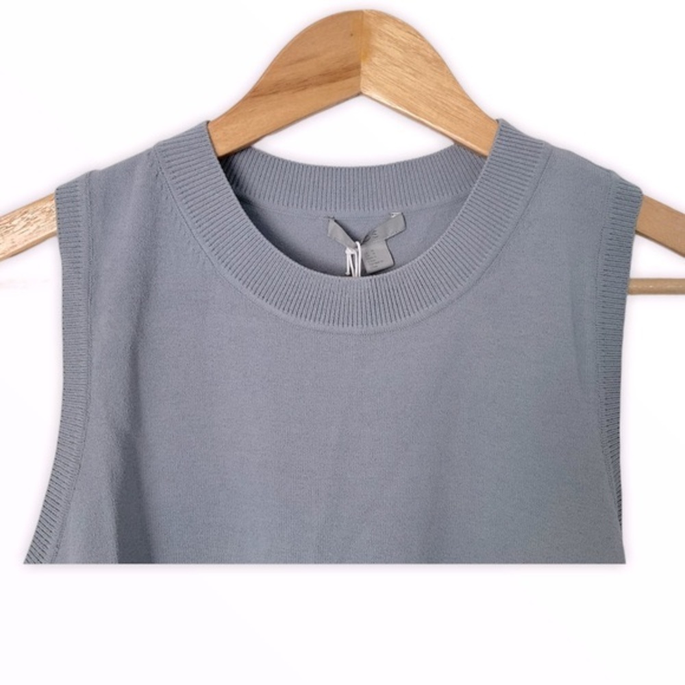 COS Sleeveless Racerback Top - Picture 4 of 10